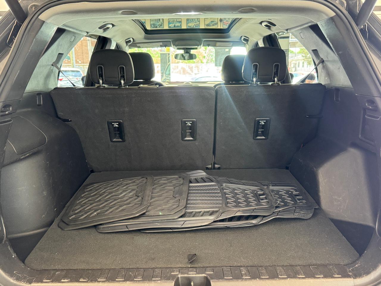 2018 Chevrolet Equinox AWD LT+New Brakes+PWR Gate+Roof+Remote Start Photo86