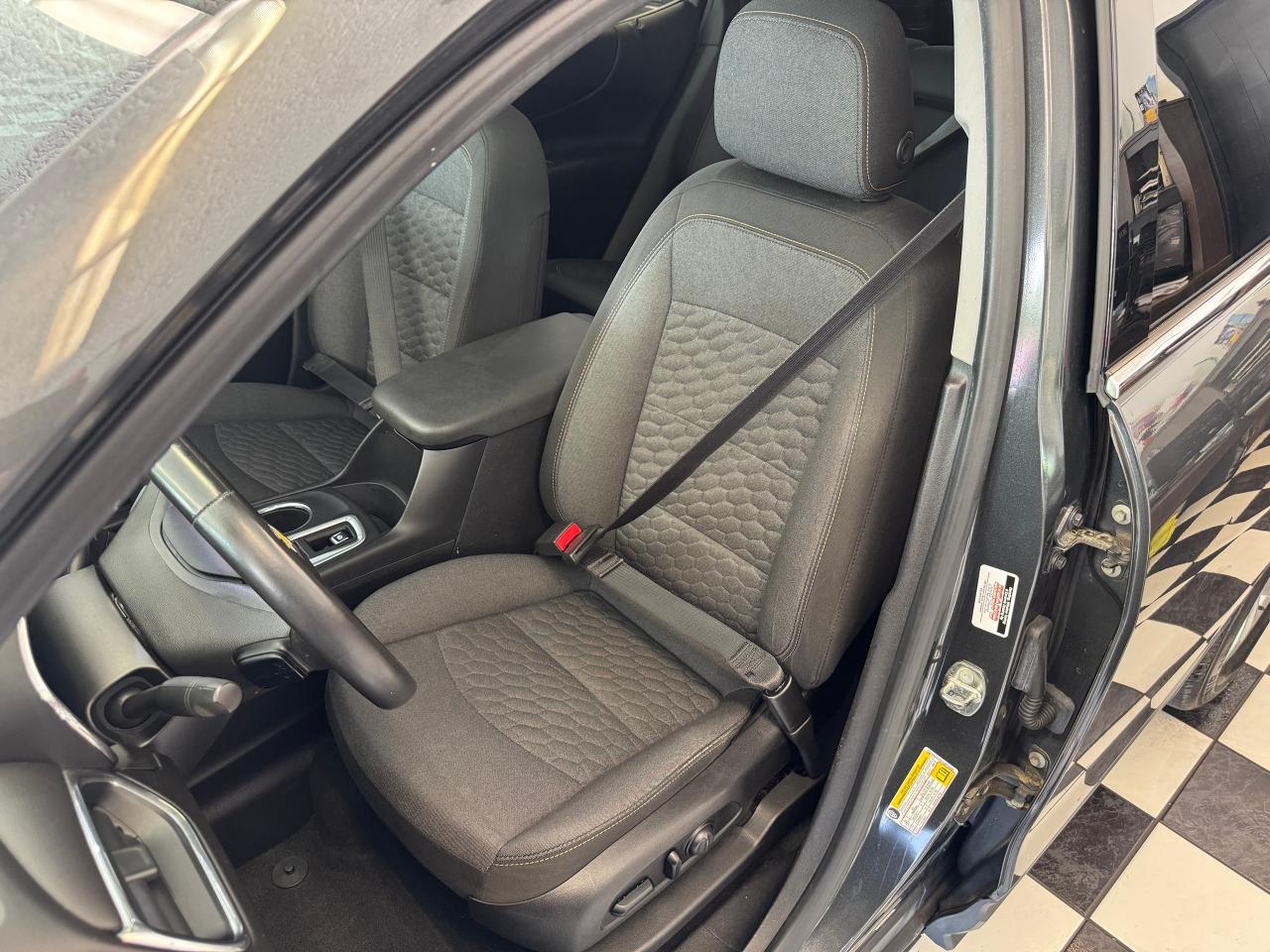 2018 Chevrolet Equinox AWD LT+New Brakes+PWR Gate+Roof+Remote Start Photo80