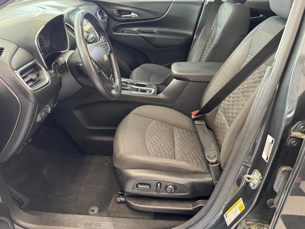 2018 Chevrolet Equinox AWD LT+New Brakes+PWR Gate+Roof+Remote Start Photo22