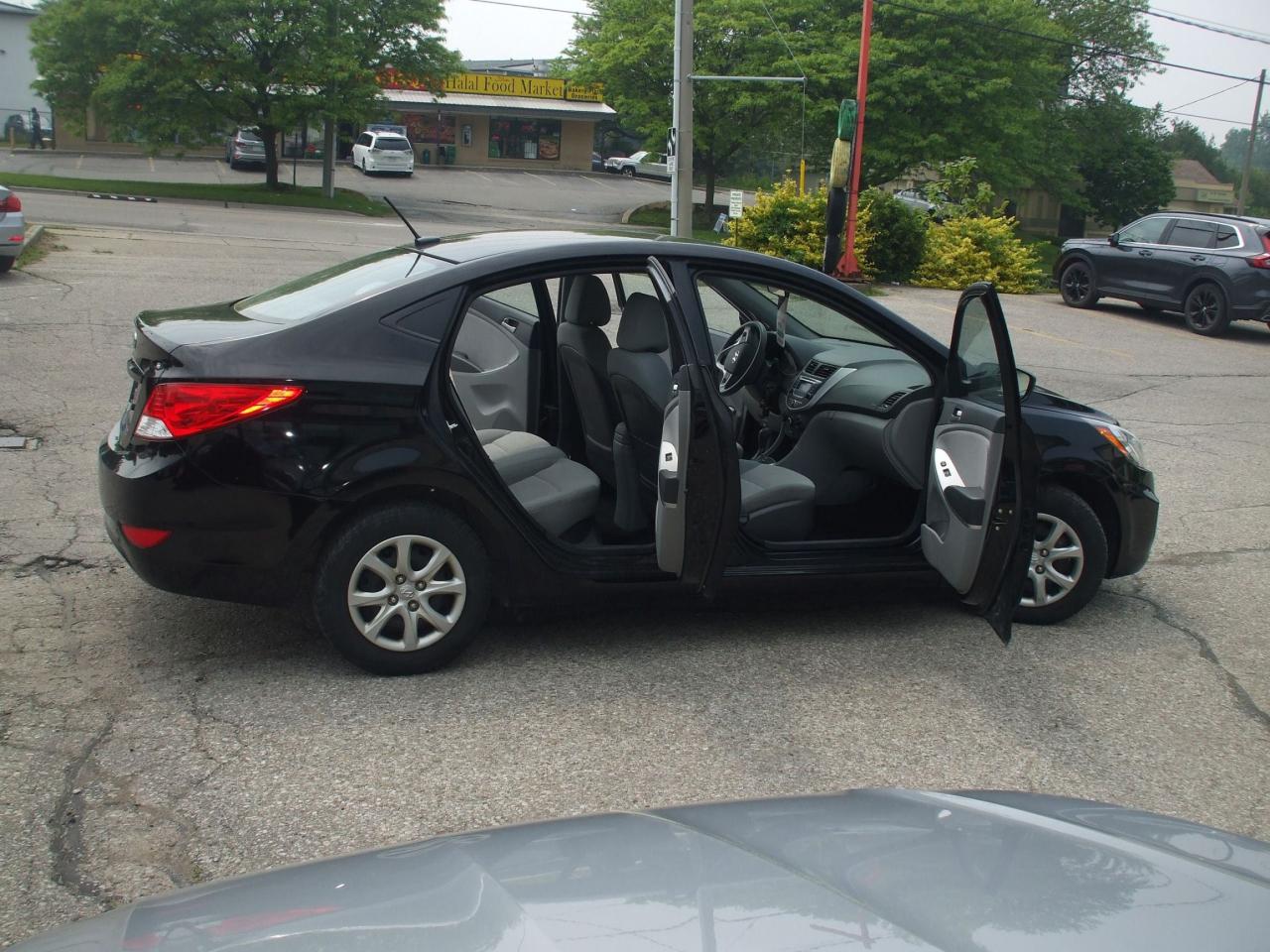 2014 Hyundai Accent GL,Auto,Bluetooth,A/C,Certified,New Brakes