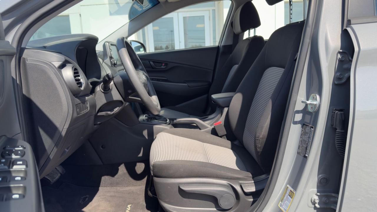 2021 Hyundai KONA  Photo4