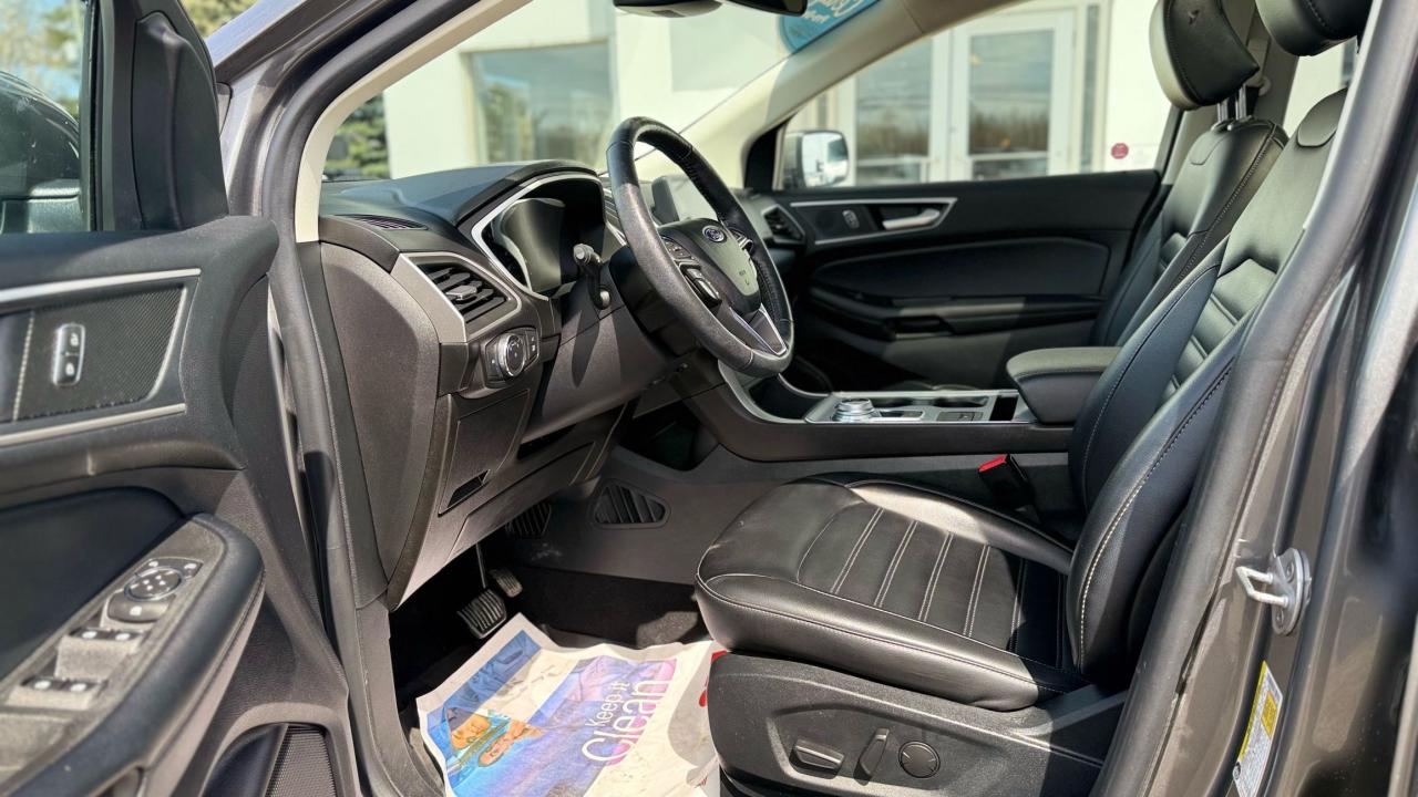2021 Ford Edge  Photo4
