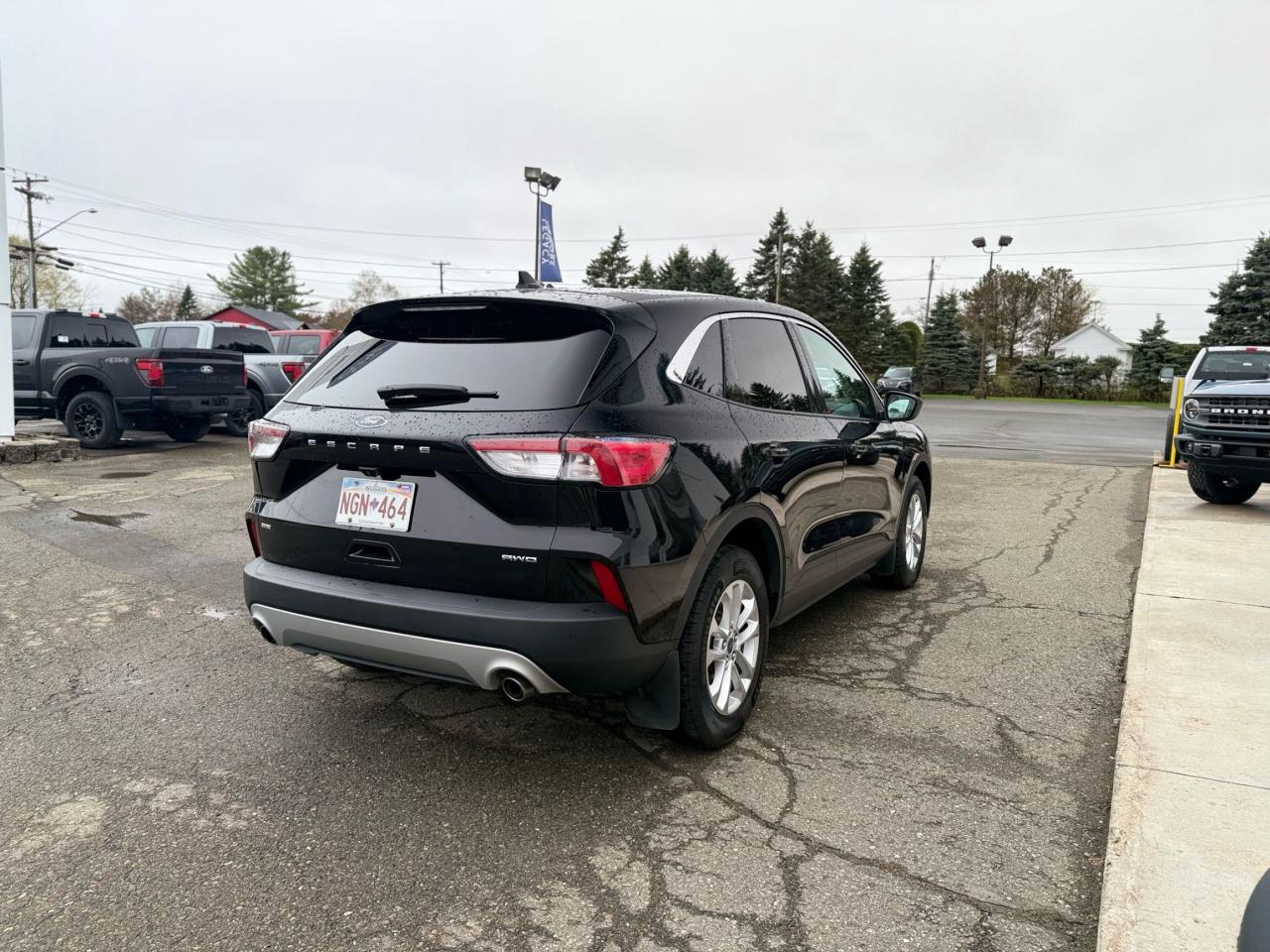 2022 Ford Escape  Photo2