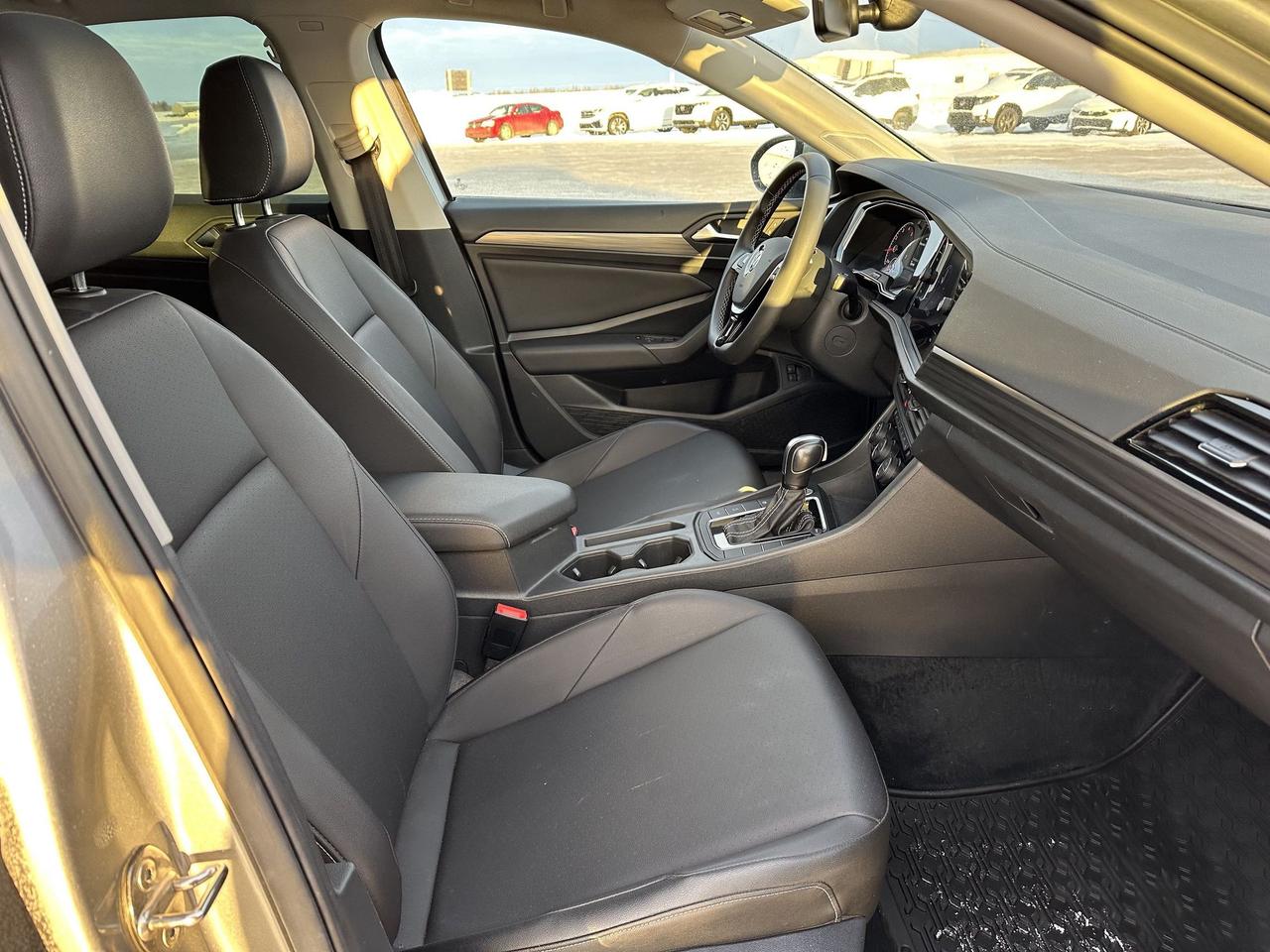 2021 Volkswagen Jetta SEL Photo