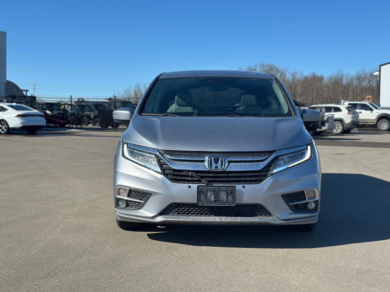 2020 Honda Odyssey Touring Photo1