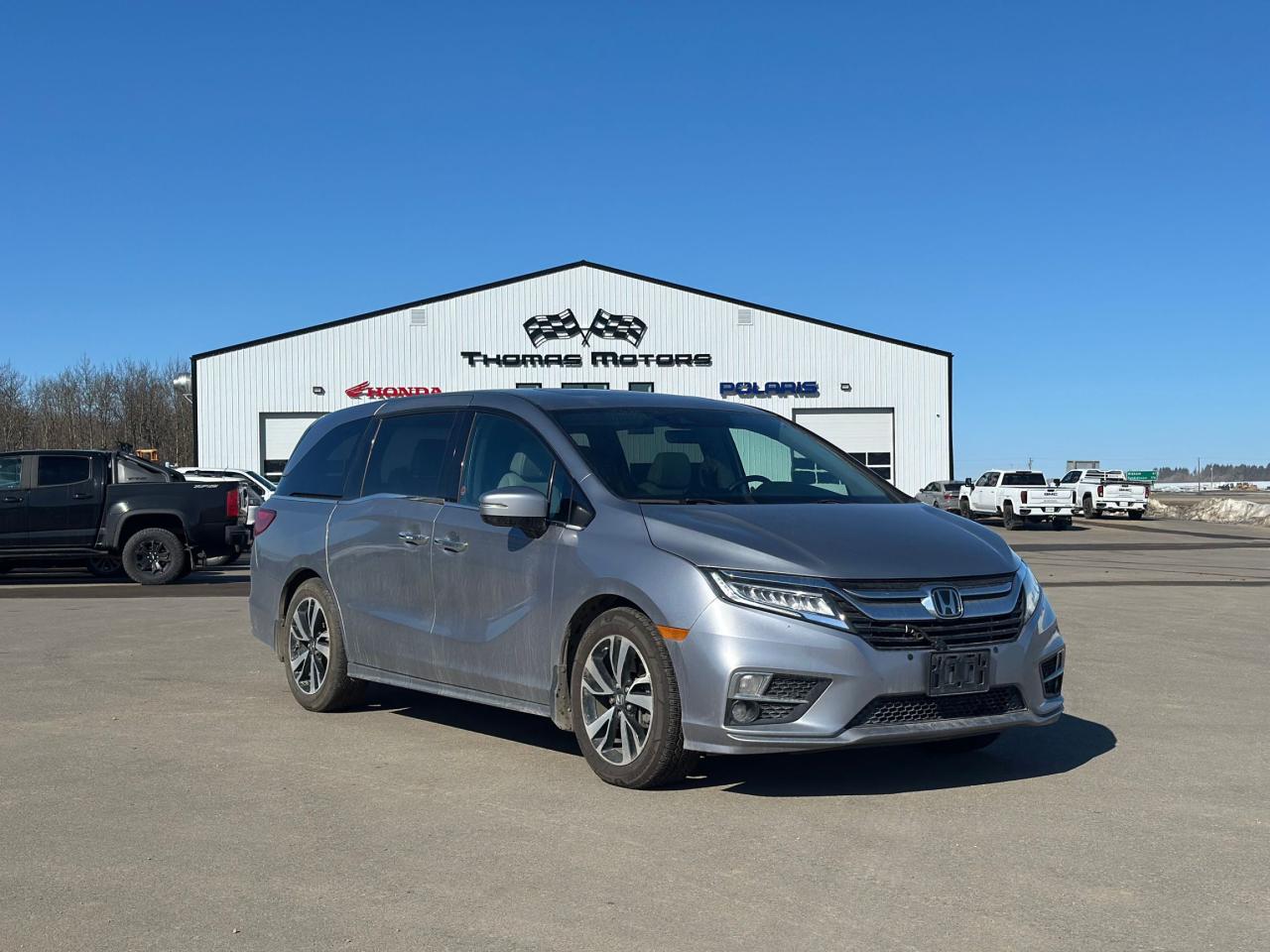 2020 Honda Odyssey Touring Photo2