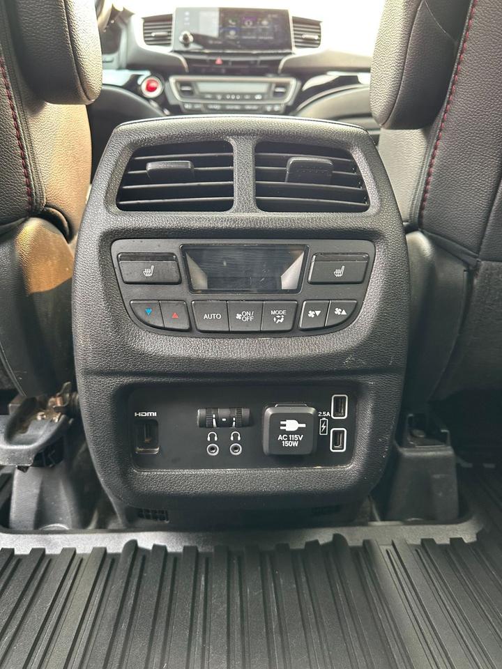 2021 Honda Pilot Black Edition AWD Photo
