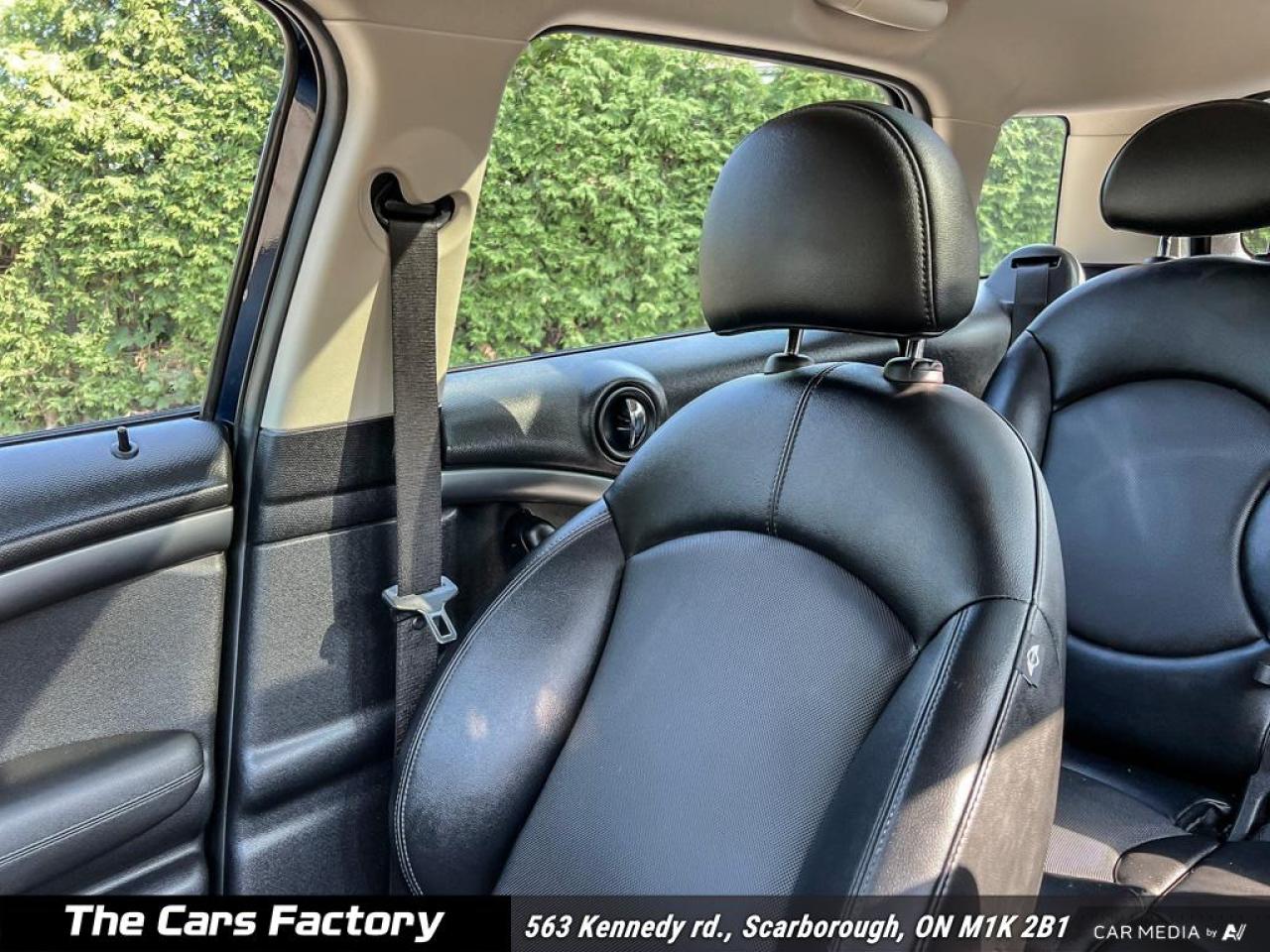 2016 MINI Cooper Countryman S ALL4 Navigation / Roof - No Accident! - Photo #20