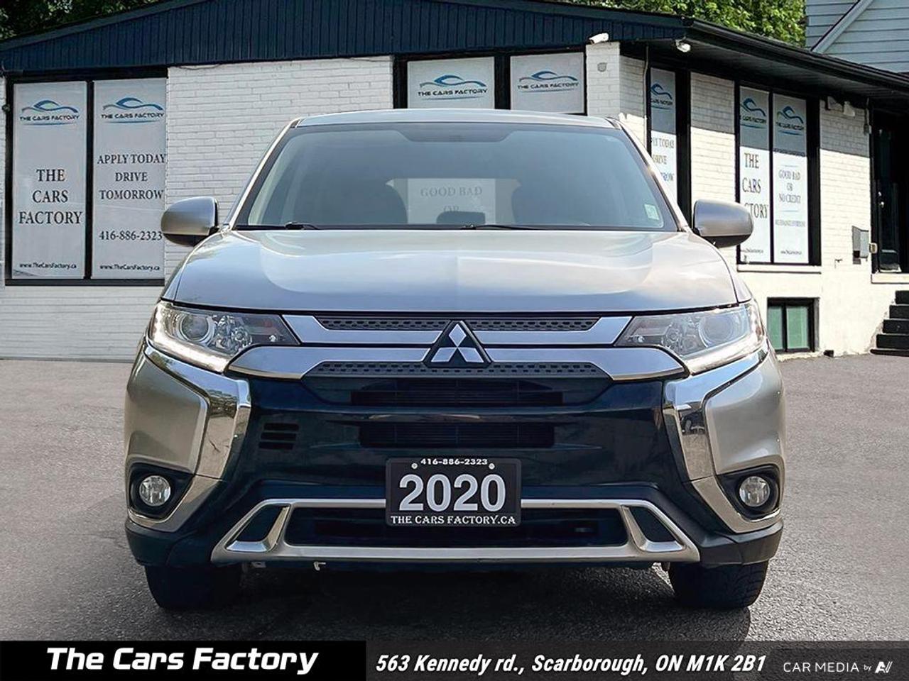 2020 Mitsubishi Outlander ES AWC 7-Passenger Apple Carplay/Camera! Photo5