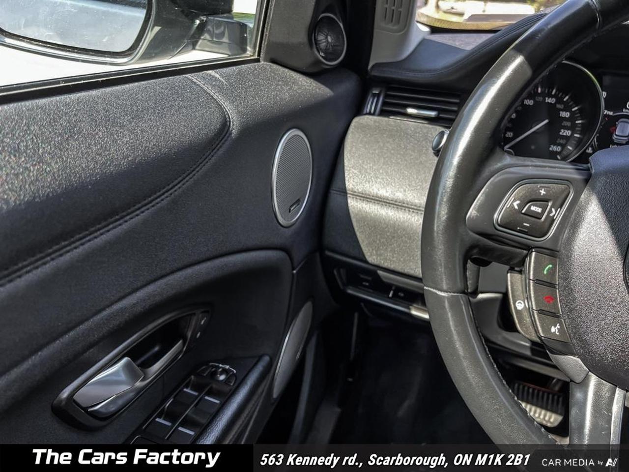 2018 Land Rover Range Rover Evoque SE Apple CarPlay Loaded No Accident! Photo