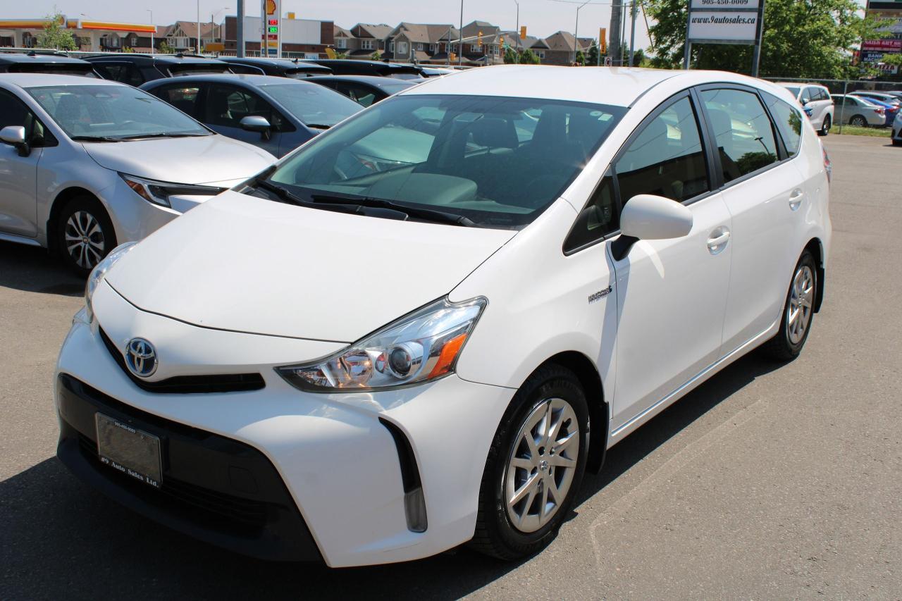 2017 Toyota Prius V Three - Photo #4
