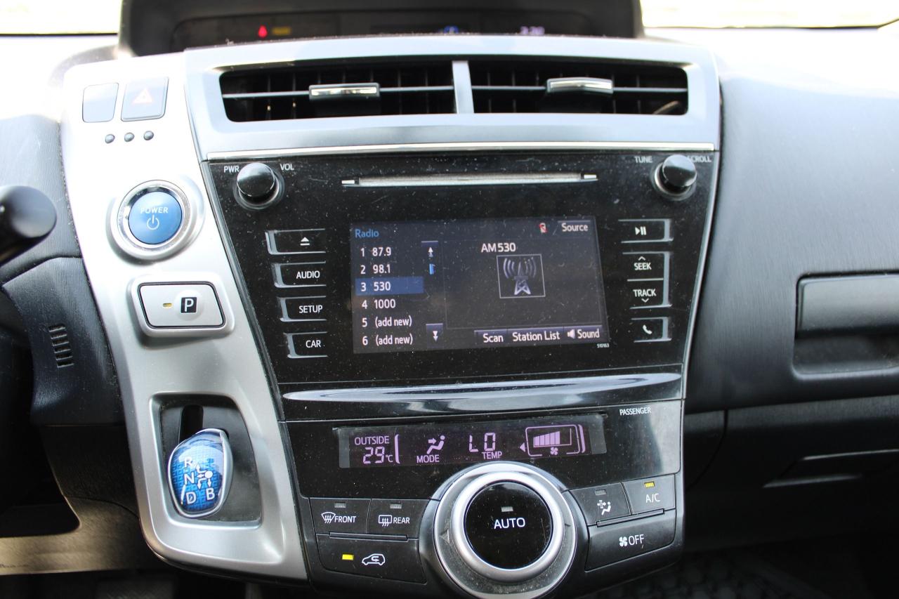2017 Toyota Prius V Three - Photo #21