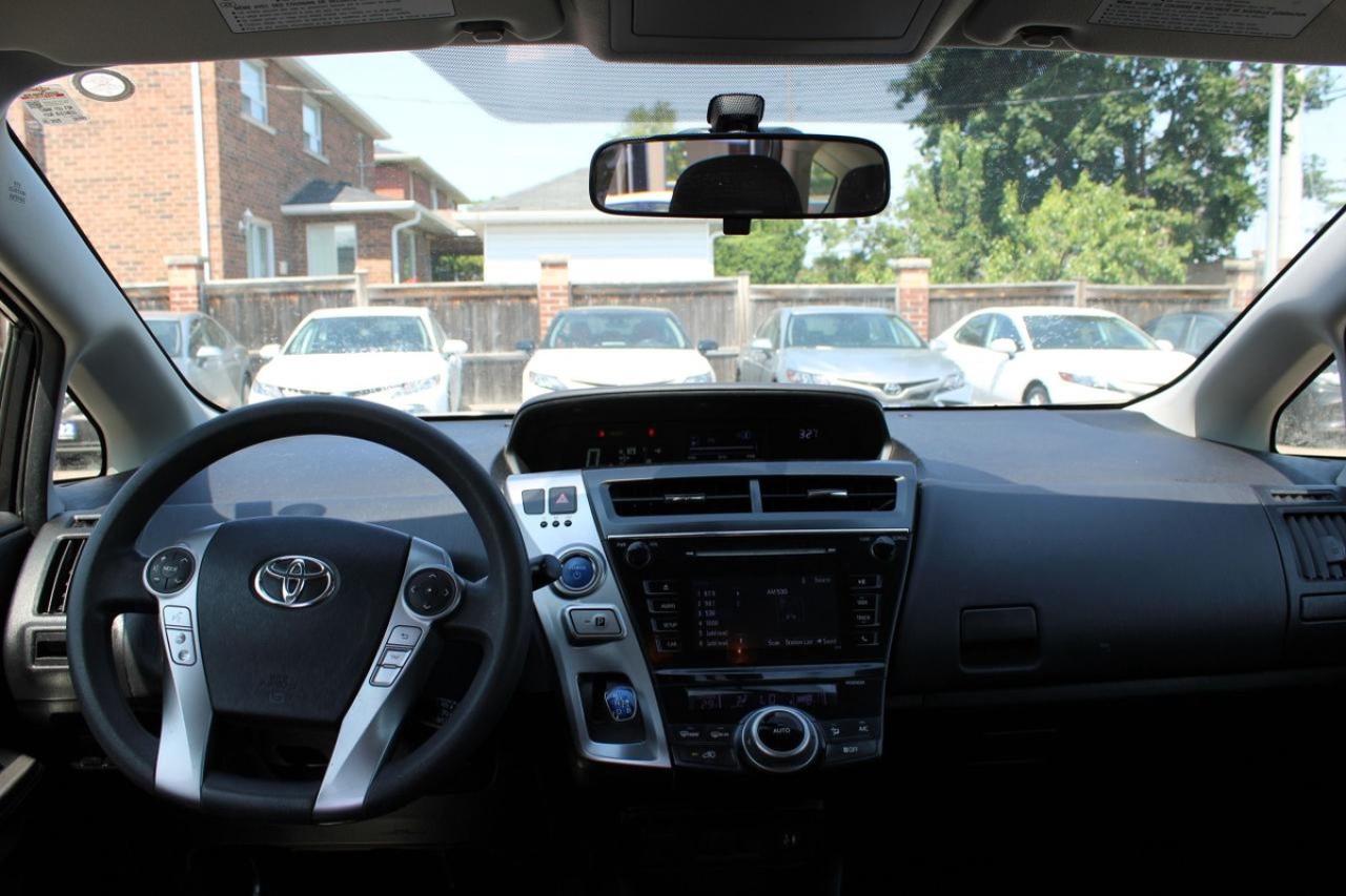 2017 Toyota Prius V Three - Photo #14