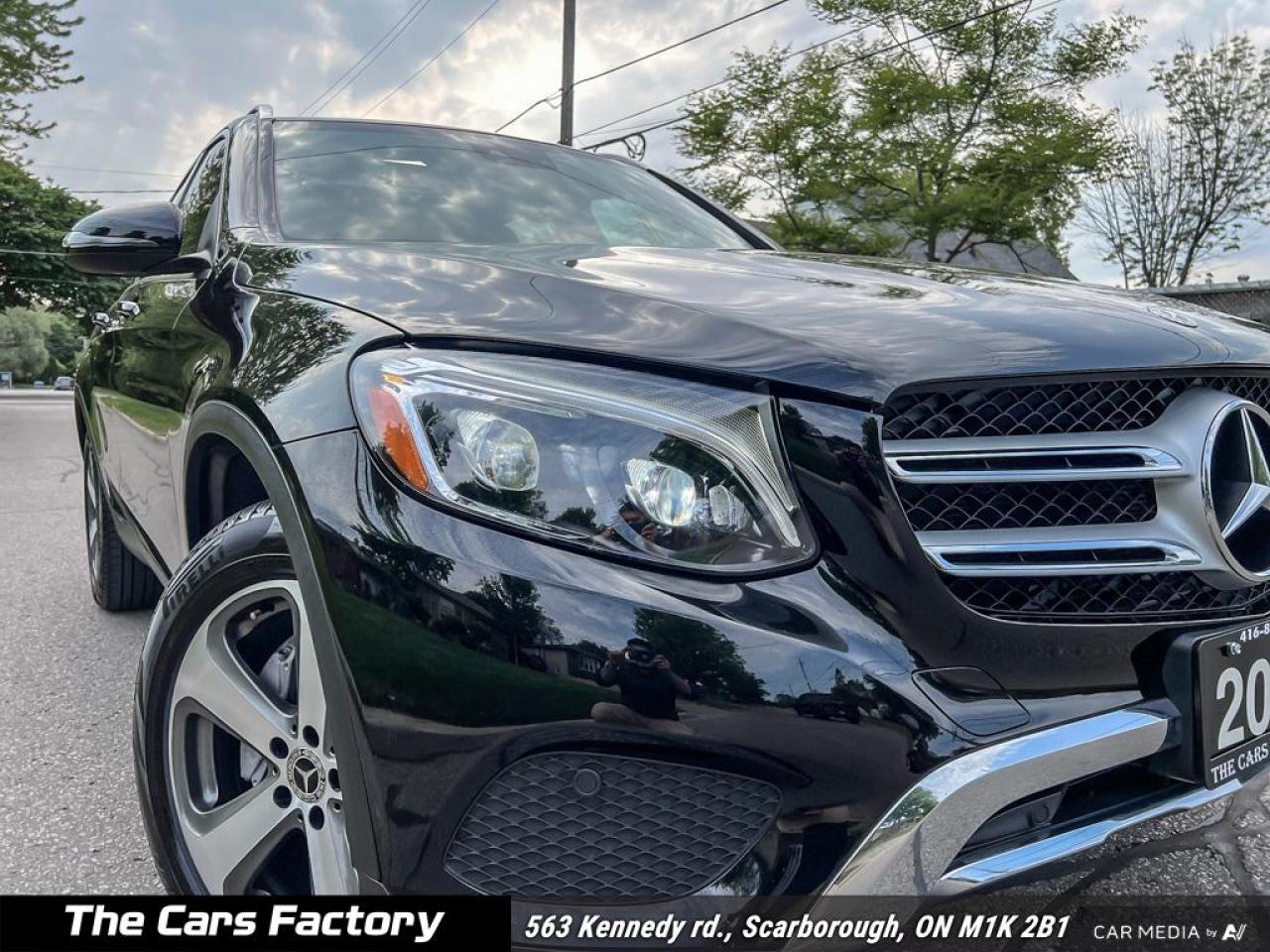 2017 Mercedes-Benz GLC-Class GLC 300 4MATIC 1-Owner No Accident! - Photo #7