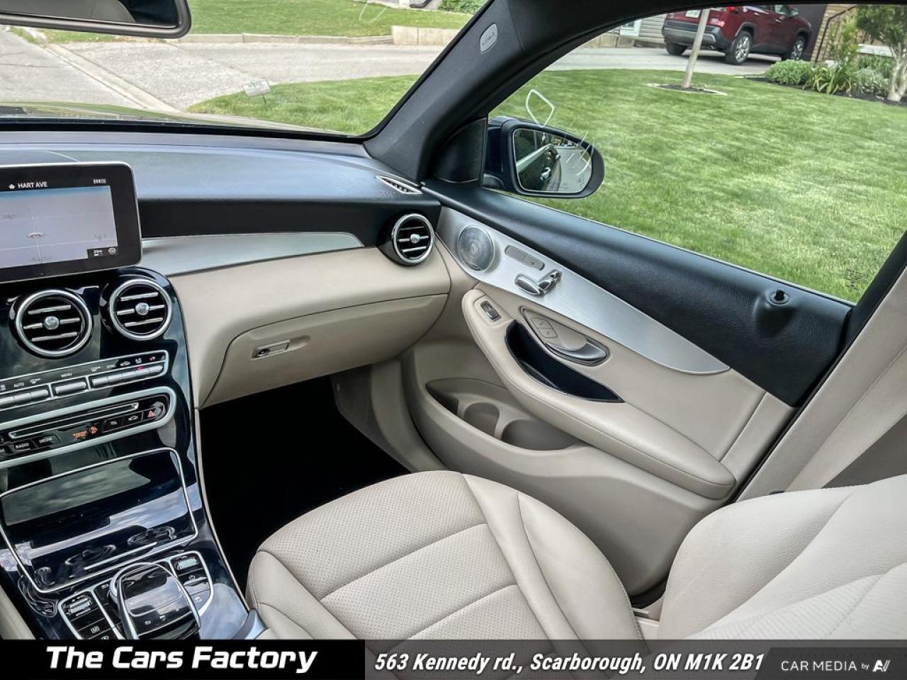 2017 Mercedes-Benz GLC-Class GLC 300 4MATIC 1-Owner No Accident! - Photo #25