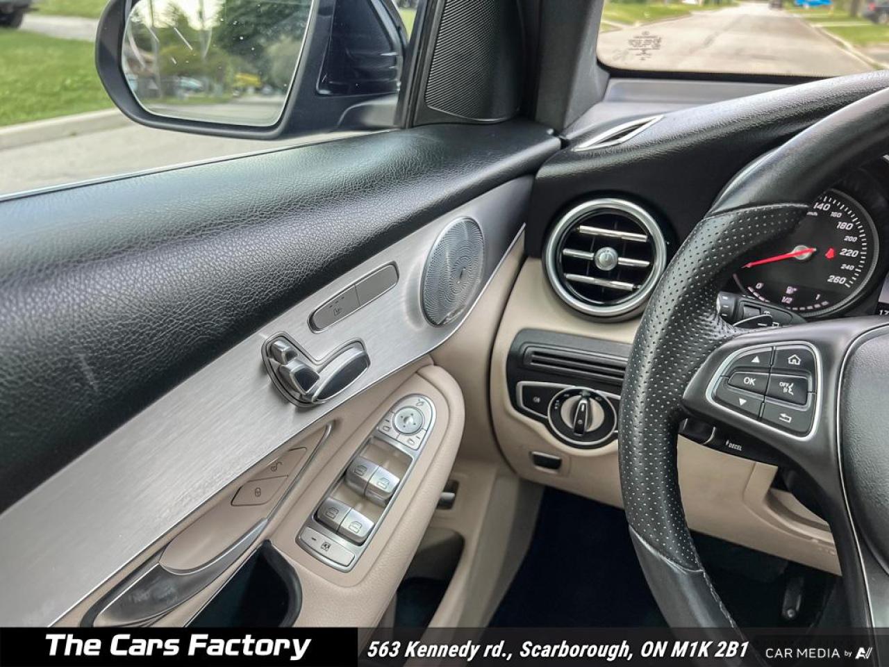 2017 Mercedes-Benz GLC-Class GLC 300 4MATIC 1-Owner No Accident! - Photo #16