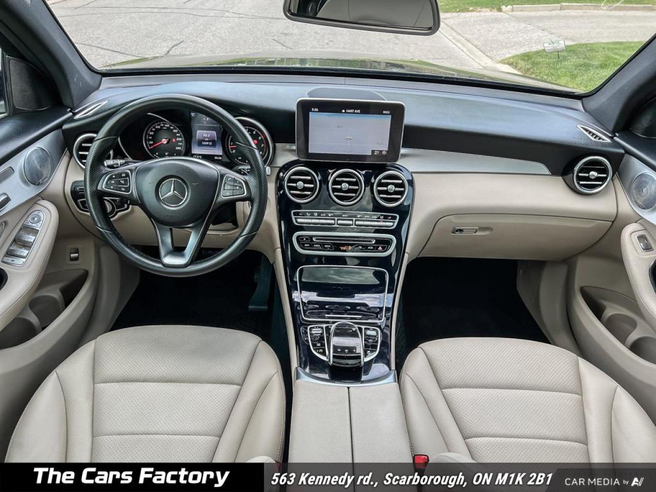 2017 Mercedes-Benz GLC-Class GLC 300 4MATIC 1-Owner No Accident! - Photo #24