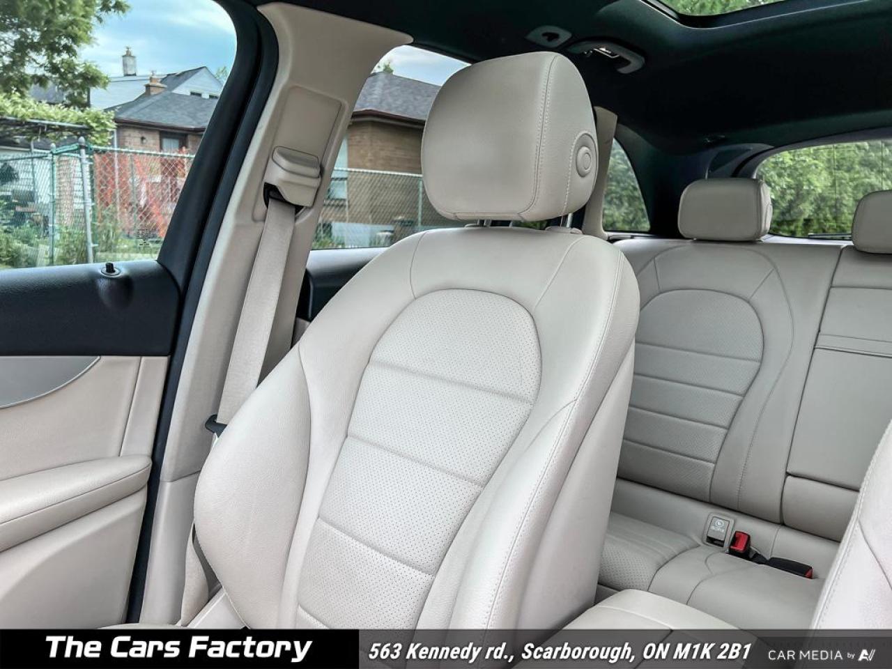2017 Mercedes-Benz GLC-Class GLC 300 4MATIC 1-Owner No Accident! - Photo #20