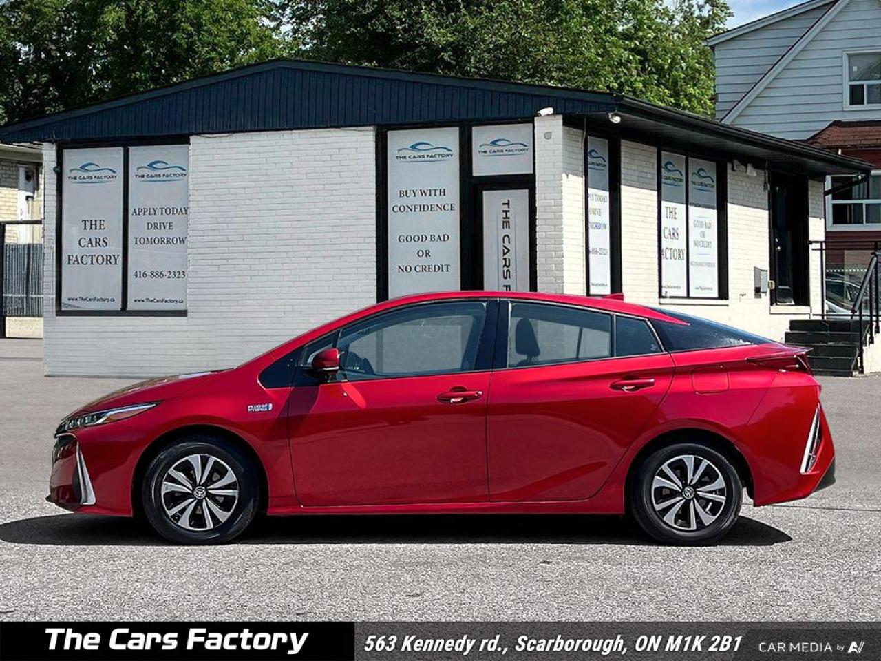 2018 Toyota Prius Prime Plug-In Hybrid 1-Owner No Accident! Photo2