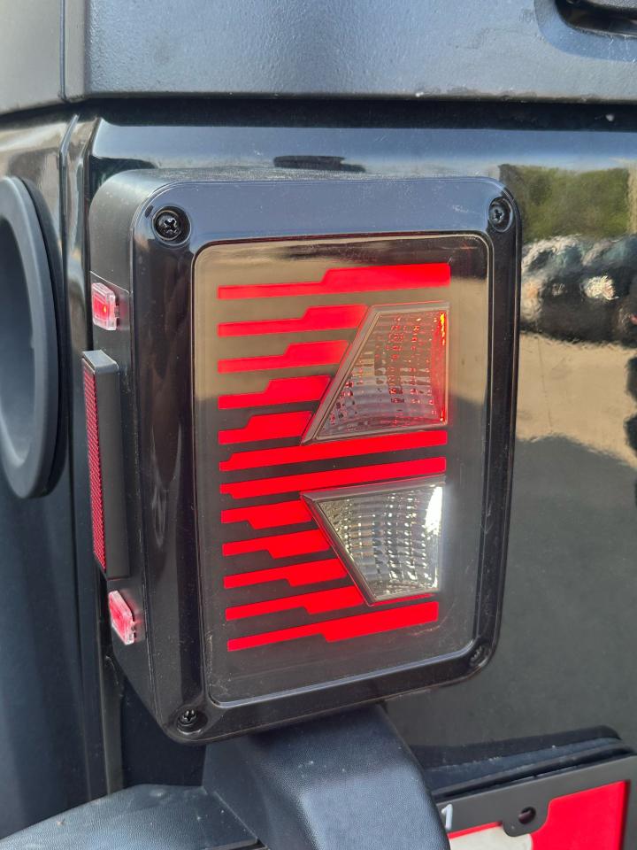 2016 Jeep Wrangler Willys Wheeler - Photo #19