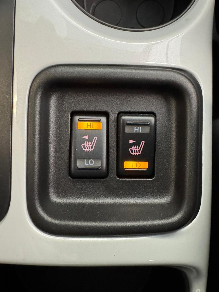 2017 Nissan Juke SV Black Pearl Edition AWD+Camera+CLEAN CARFAX Photo