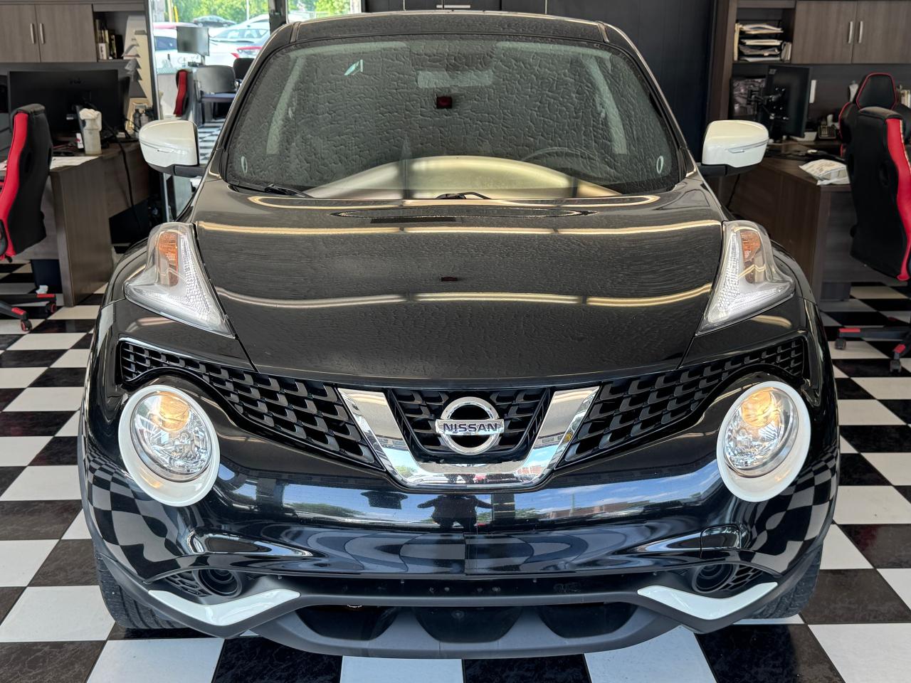 2017 Nissan Juke SV Black Pearl Edition AWD+Camera+CLEAN CARFAX Photo