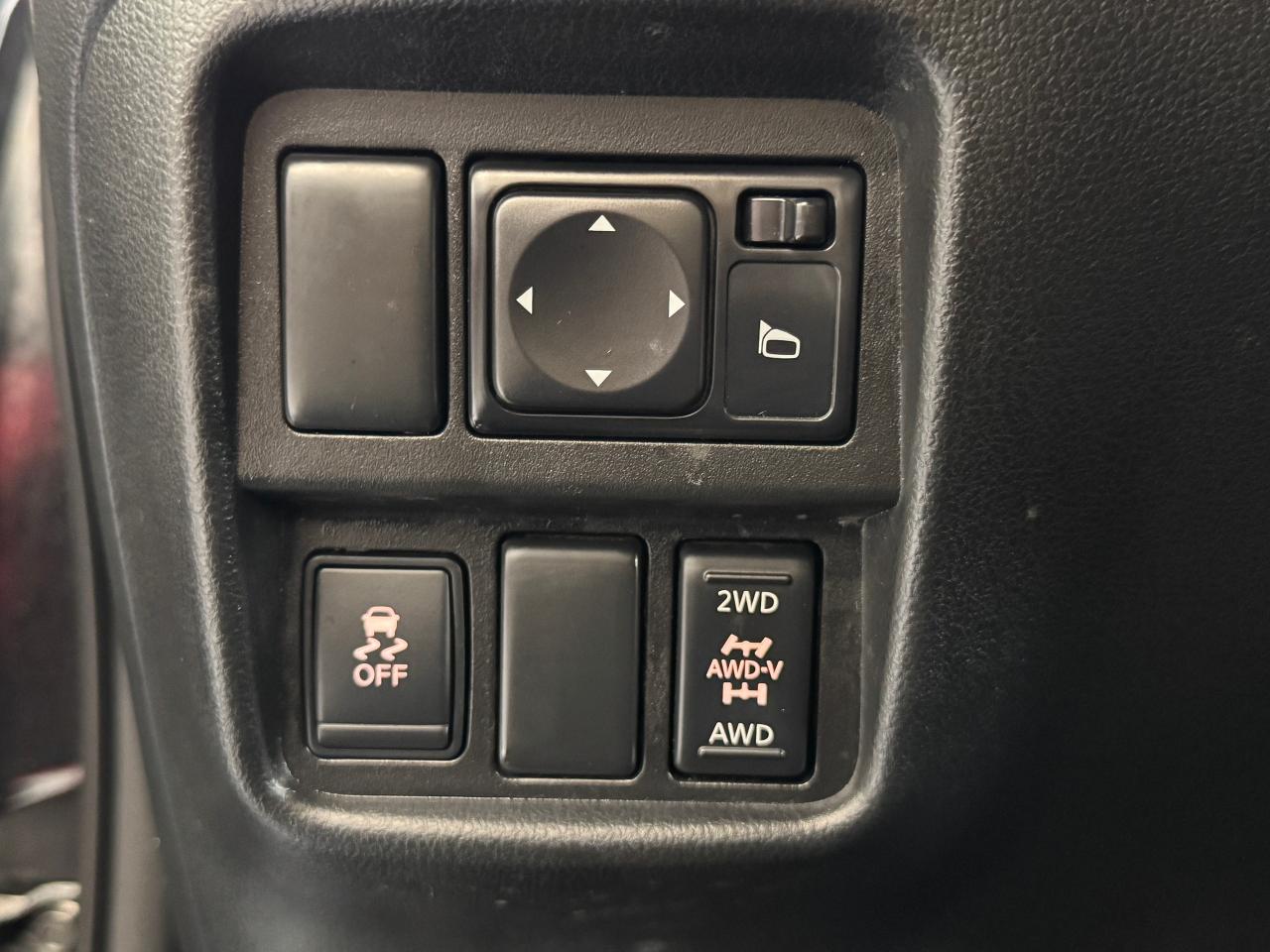 1749763776
