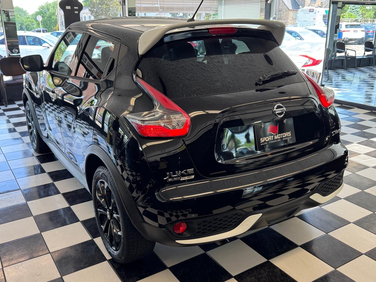 2017 Nissan Juke SV Black Pearl Edition AWD+Camera+CLEAN CARFAX Photo