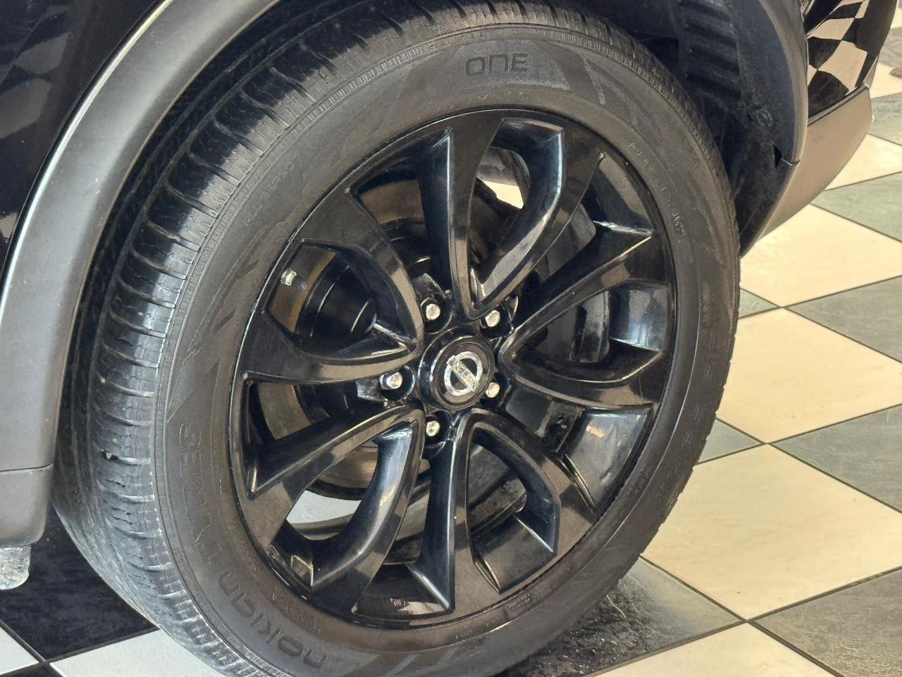 2017 Nissan Juke SV Black Pearl Edition AWD+Camera+CLEAN CARFAX Photo