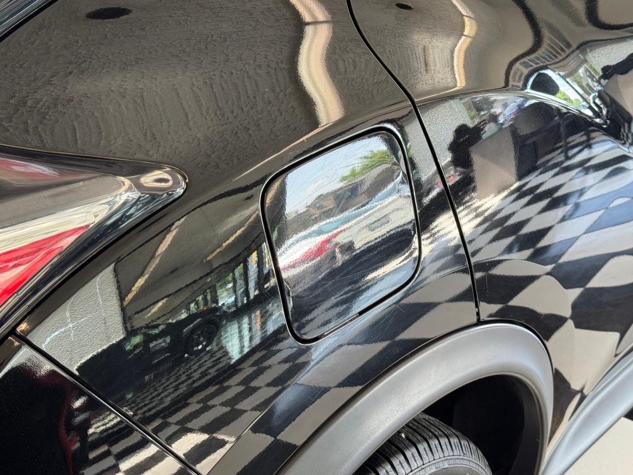 2017 Nissan Juke SV Black Pearl Edition AWD+Camera+CLEAN CARFAX Photo