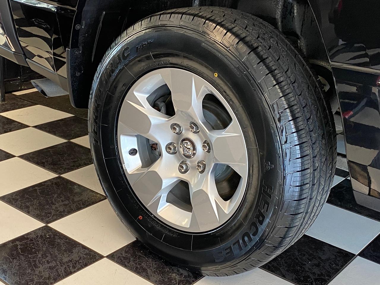 2020 RAM 1500 Big Horn 4x4 Quad Cab 6'4" Box+CLEAN CARFAX Photo