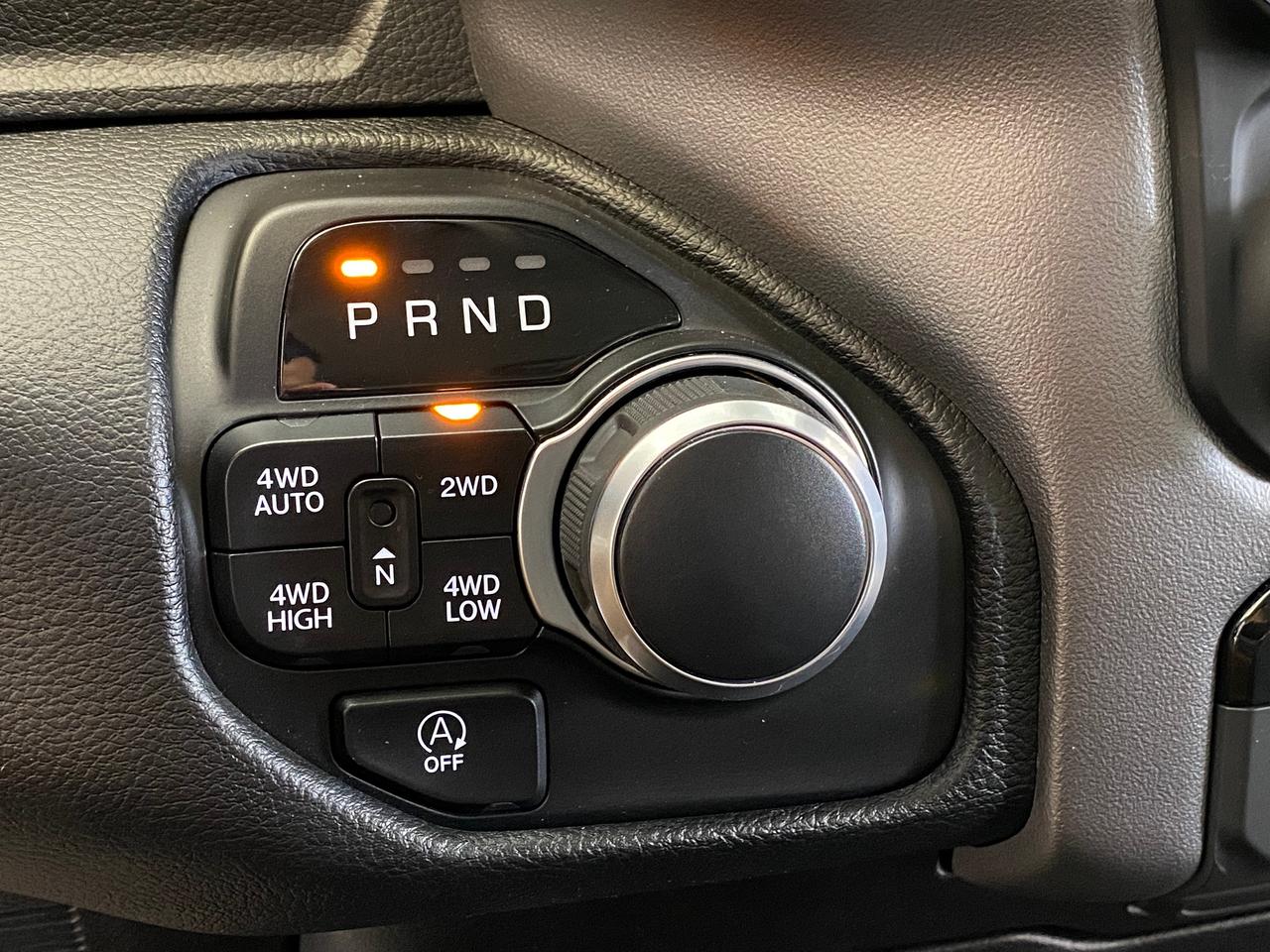 2020 RAM 1500 Big Horn 4x4 Quad Cab 6'4" Box+CLEAN CARFAX Photo