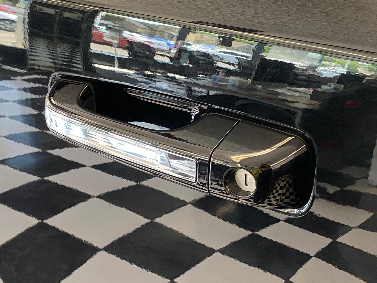 2020 RAM 1500 Big Horn 4x4 Quad Cab 6'4" Box+CLEAN CARFAX Photo