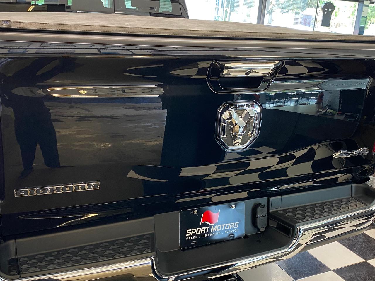 2020 RAM 1500 Big Horn 4x4 Quad Cab 6'4" Box+CLEAN CARFAX Photo