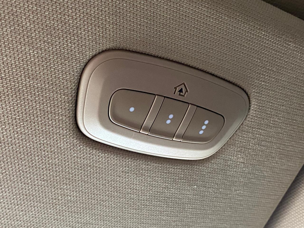 2020 RAM 1500 Big Horn 4x4 Quad Cab 6'4" Box+CLEAN CARFAX Photo