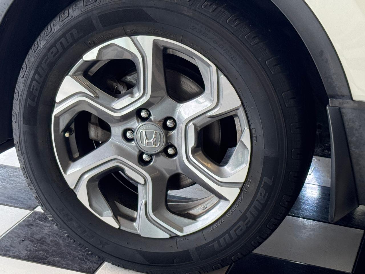 2018 Honda CR-V EX-L AWD+NewTires+Roof+AdaptiveCruise+CLEAN CARFAX Photo