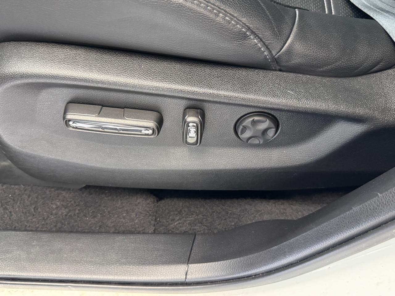 2018 Honda CR-V EX-L AWD+NewTires+Roof+AdaptiveCruise+CLEAN CARFAX Photo