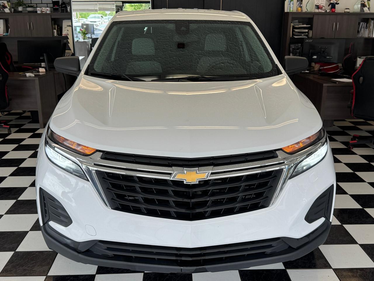 2022 Chevrolet Equinox LS+New Tires & Brakes+Collision Alert+CLEAN CARFAX Photo