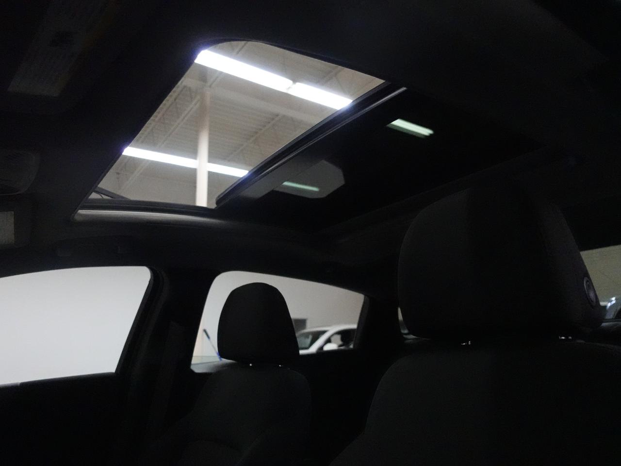 2023 Chevrolet Malibu LT | Pano roof | LaneDep | Heated Seats | CarPlay