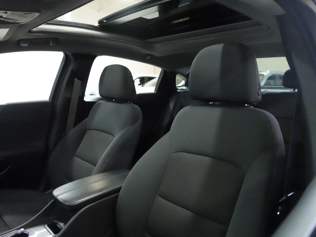 2023 Chevrolet Malibu LT | Pano roof | LaneDep | Heated Seats | CarPlay Photo