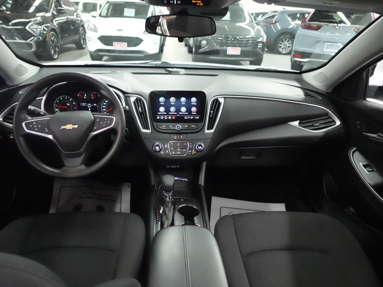 2023 Chevrolet Malibu LT | Pano roof | LaneDep | Heated Seats | CarPlay