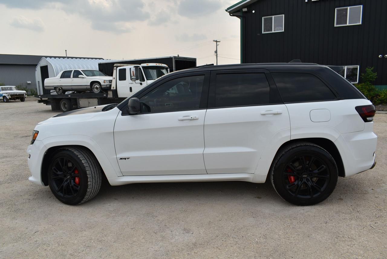 2015 Jeep Grand Cherokee SRT 6.4L HEMI - Photo #3