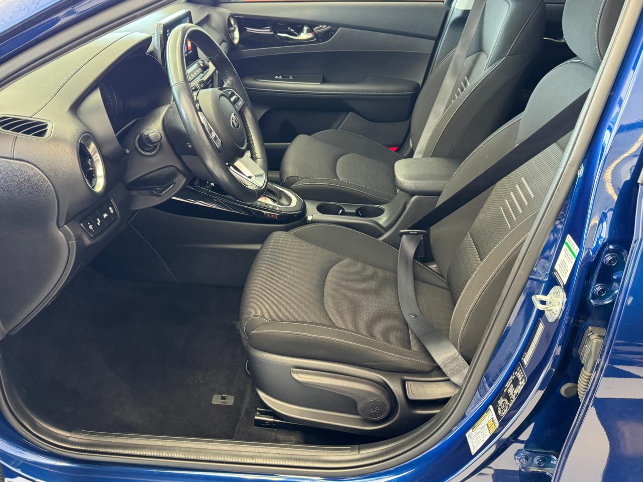 2021 Kia Forte EX+Roof+Lane Keep Assist+ApplePlay+CLEAN CARFAX Photo