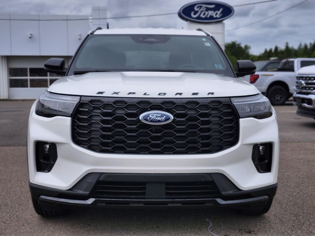 2025 Ford Explorer ST-LINE 4WD Photo