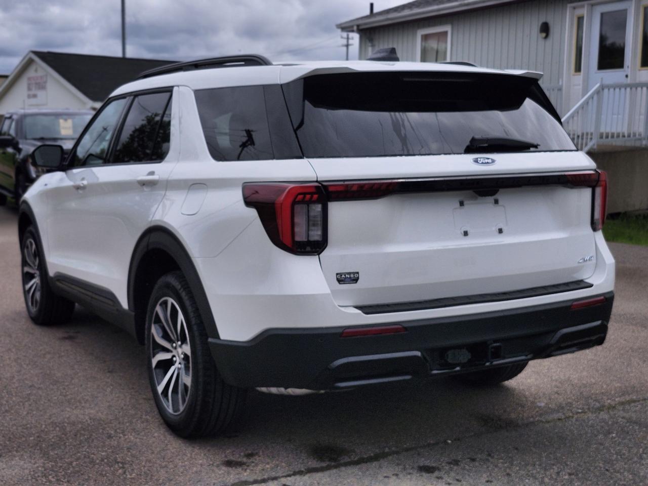 2025 Ford Explorer ST-LINE 4WD Photo5