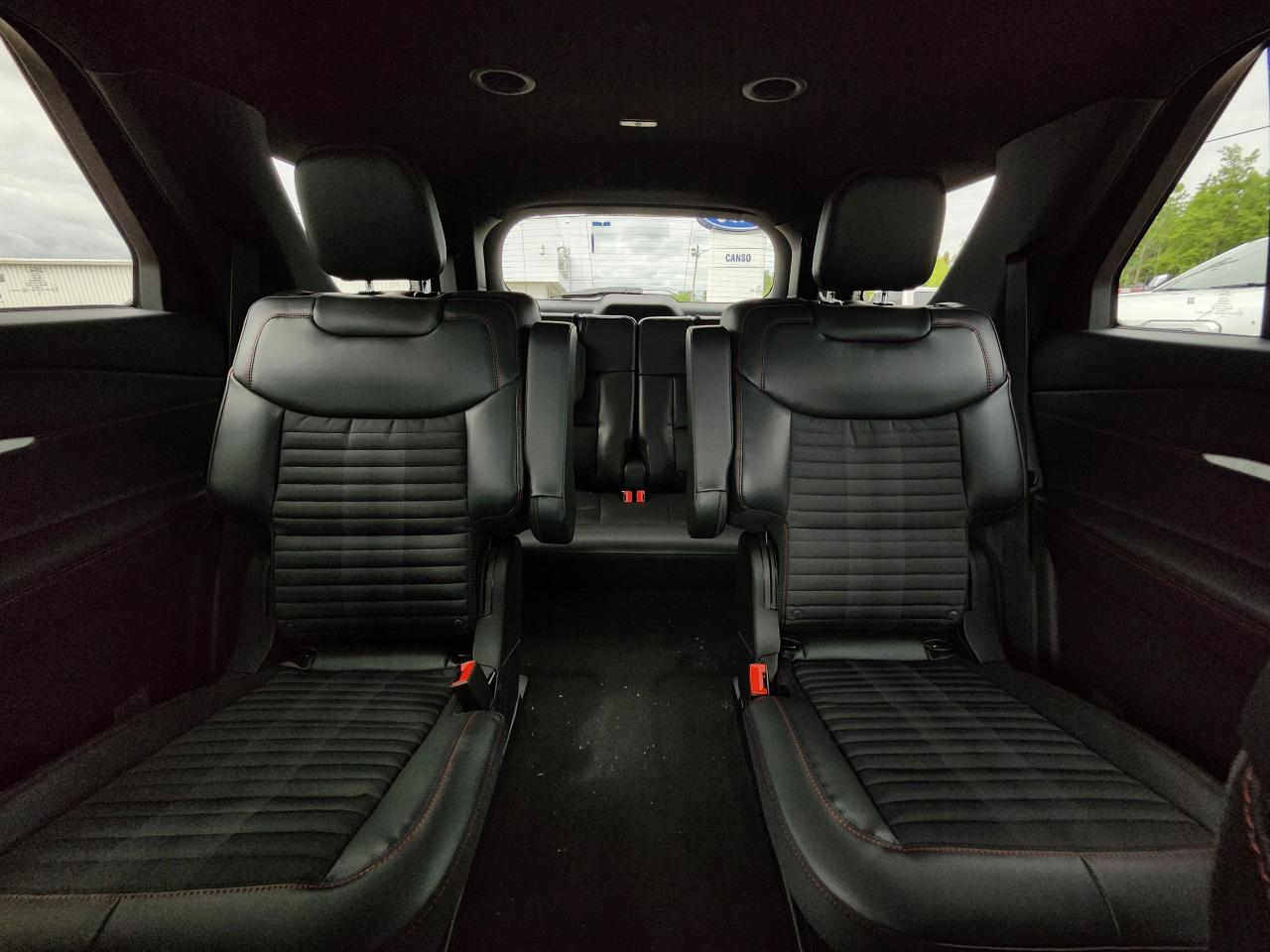 2025 Ford Explorer ST-LINE 4WD Photo5