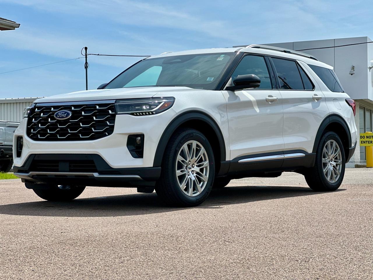 2025 Ford Explorer Platinum 4wd Photo2