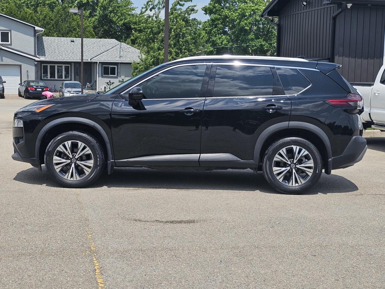2021 Nissan Rogue SV FWD, Fuel-efficient 4 cyl. Engine - Photo #8