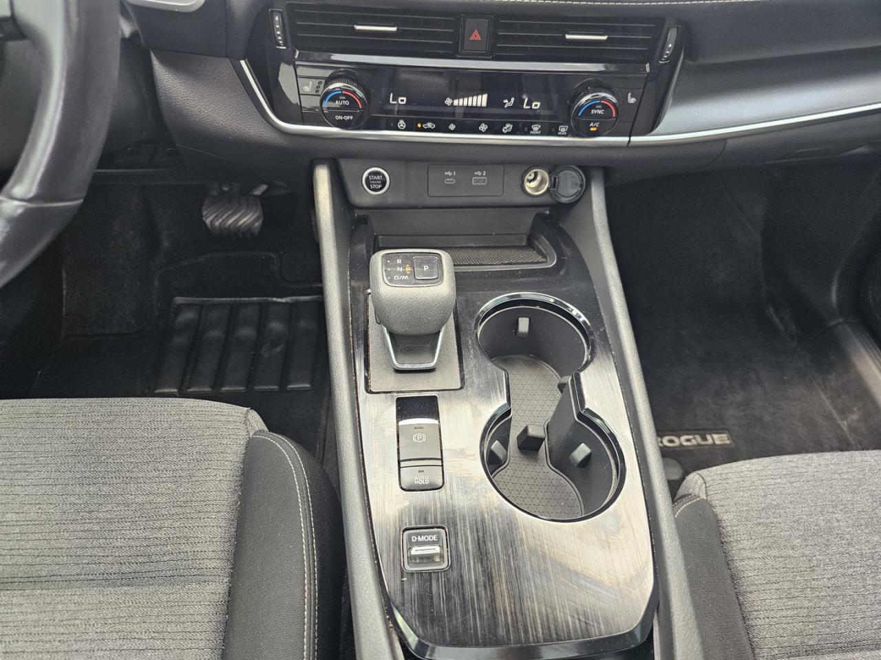 2021 Nissan Rogue SV FWD, Fuel-efficient 4 cyl. Engine - Photo #15