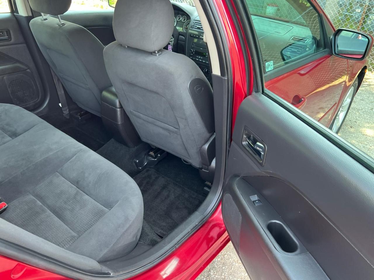 2007 Ford Fusion AUTO LOW KM POWER DRIVERS SEAT POWER WINDOWS - Photo #13